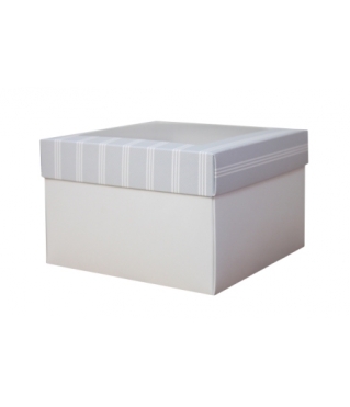 Коробка подарочная с окном 170*170*120 мм, дизайн МО2024-12 с белым дном