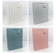 Пакет подарочный с тиснением "Квадратики" (микс) 18*23*10 210г 1/20 1/360