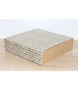 Коробка 225*225*55 мм, дизайн 2020-46 с крафт дном