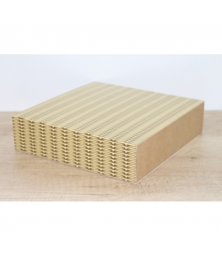 Коробка 225*225*55 мм, дизайн 2020-56 с крафт дном
