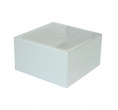 Коробка самосборная с прозрачным чехлом 165*165*90 мм, белая